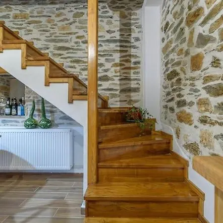 Willa The Stone House *